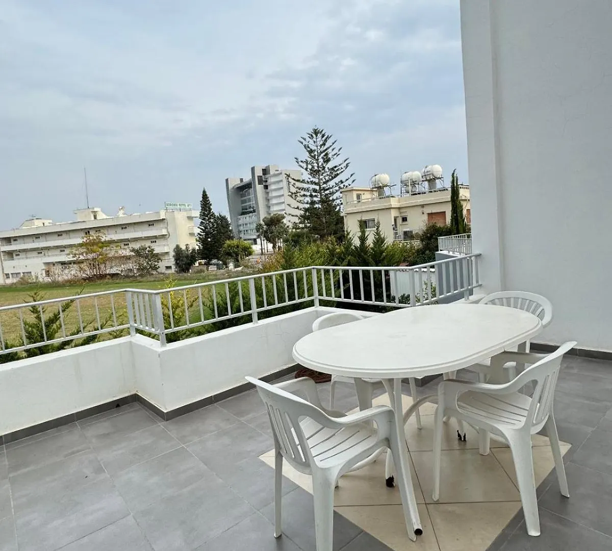 Sea Apartments Larnaca