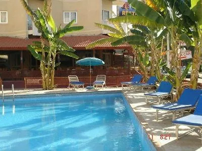 Sea Apartments Larnaca Aparthotel